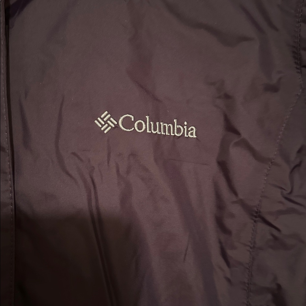 Columbia raincoat - Picture 2 of 4